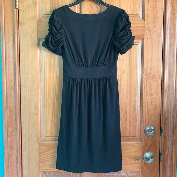 Women's size 2 Max and Cleo classy black knee length dress with ruched sleeves - Picture 2 of 5